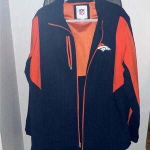 BRONCOS NFL thermal Jacket Rain Resistant Size Large NWOT